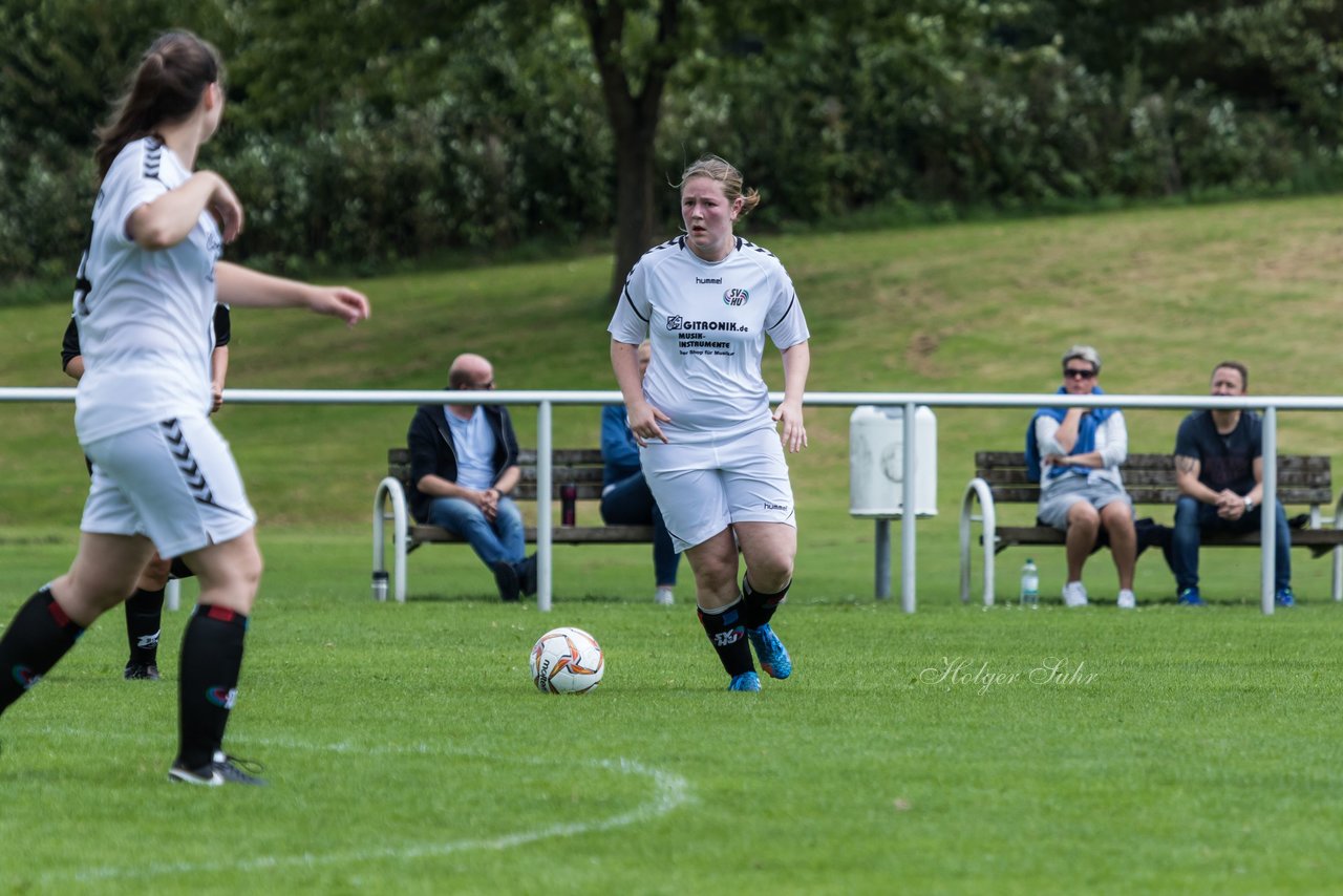 Bild 179 - Frauen SV Henstedt Ulzburg 3 - Bramfeld 3 : Ergebnis: 5:1